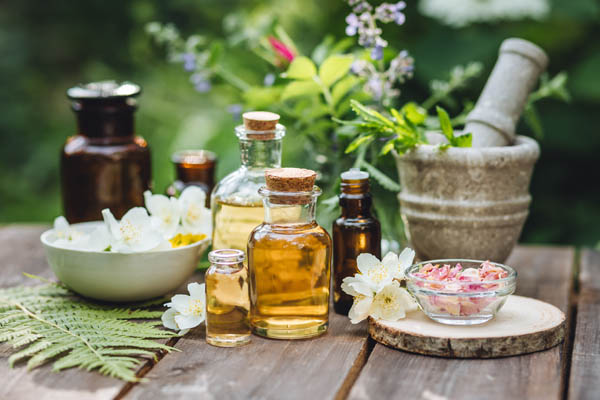 Service d'aromathérapie au sein de la pharmacie garenne trivaux Service d'aromathérapie au sein de la pharmacie garenne trivaux